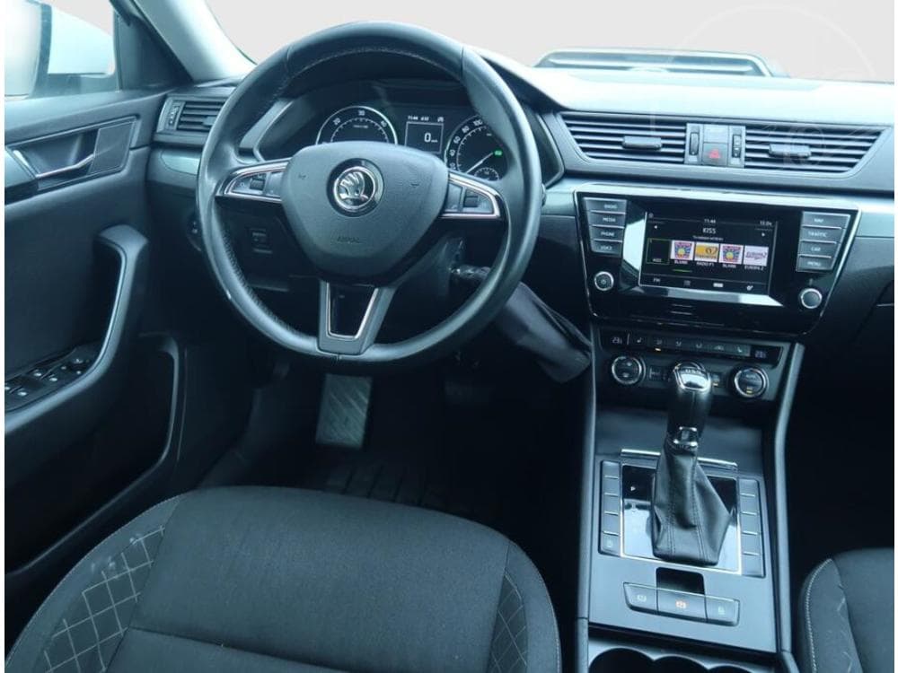 2015 Škoda SUPERB - 7