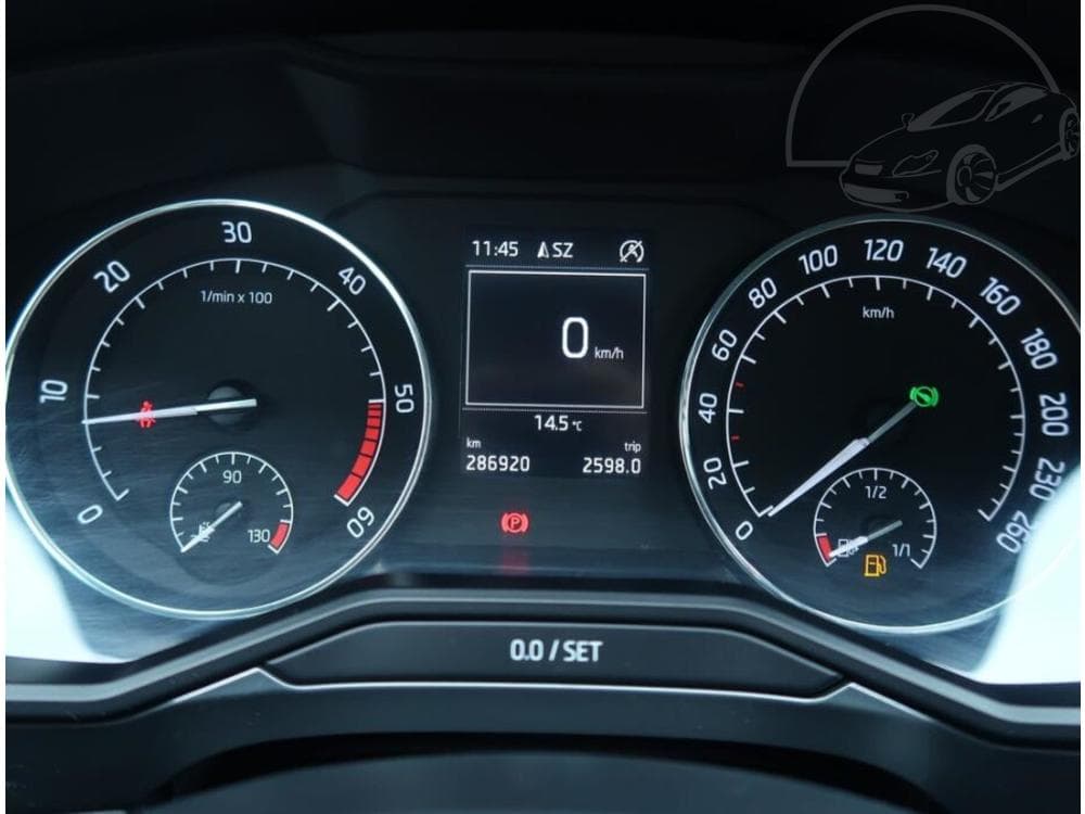 2015 Škoda SUPERB - 11