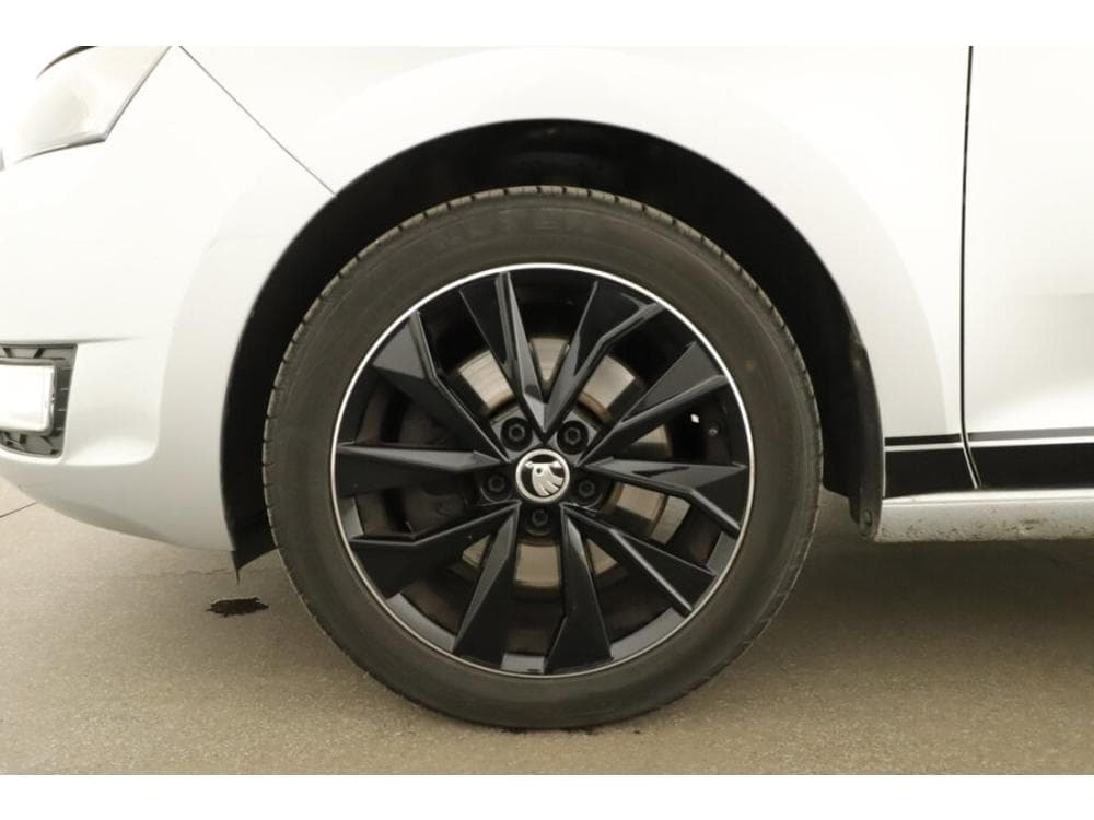 2013 Škoda RAPID - 11