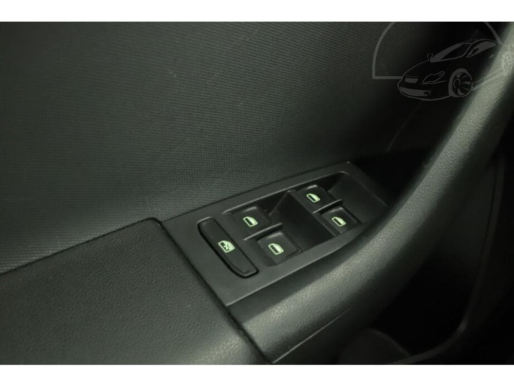 2013 Škoda RAPID - 14