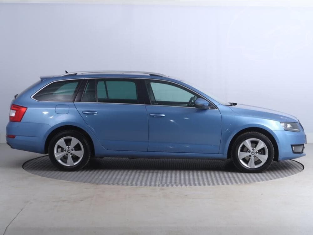 2016 Škoda OCTAVIA - 11