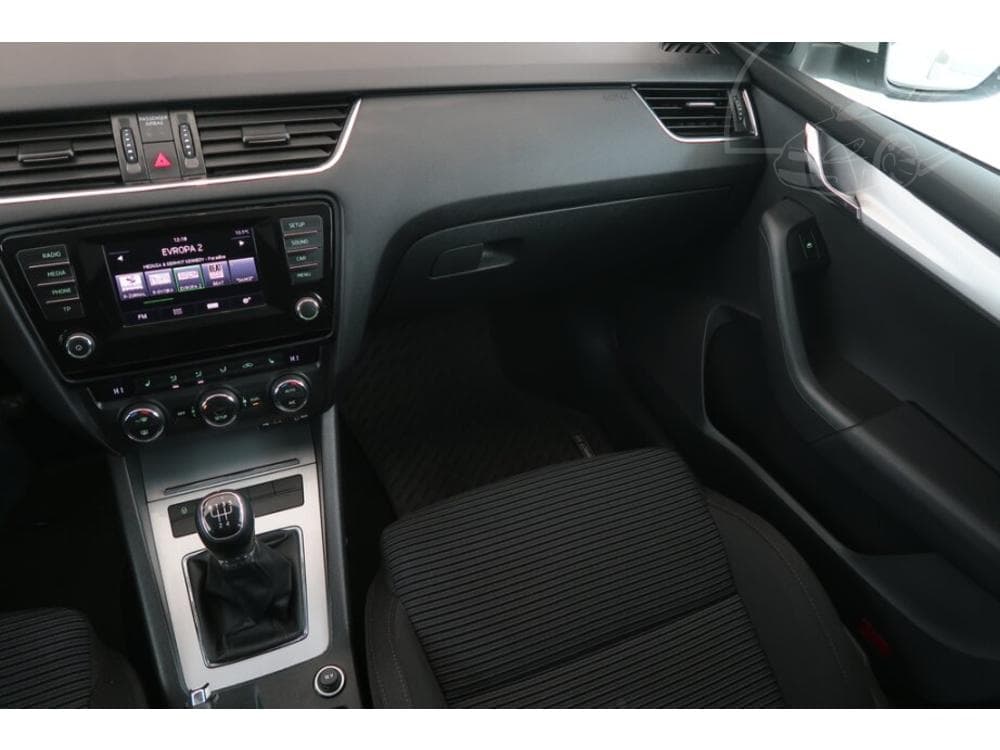 2015 Škoda OCTAVIA - 15