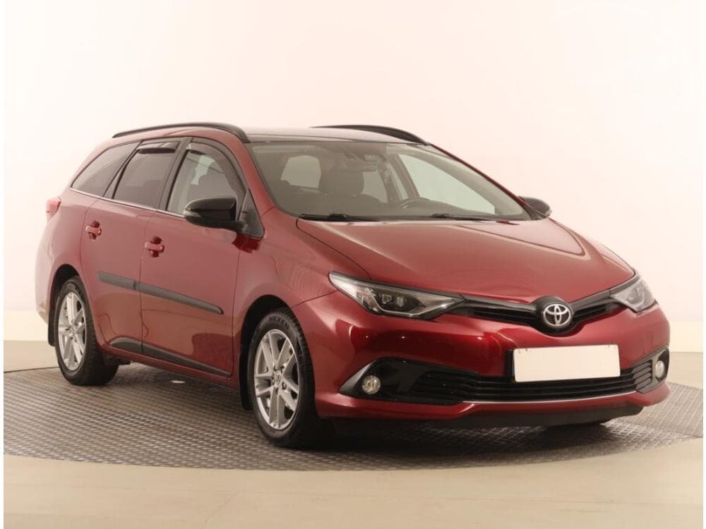 Toyota Auris 1.6 Valvematic, Executive, ČR