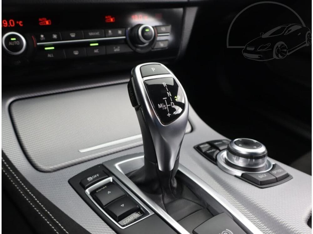 2012 BMW 5-Series - 13