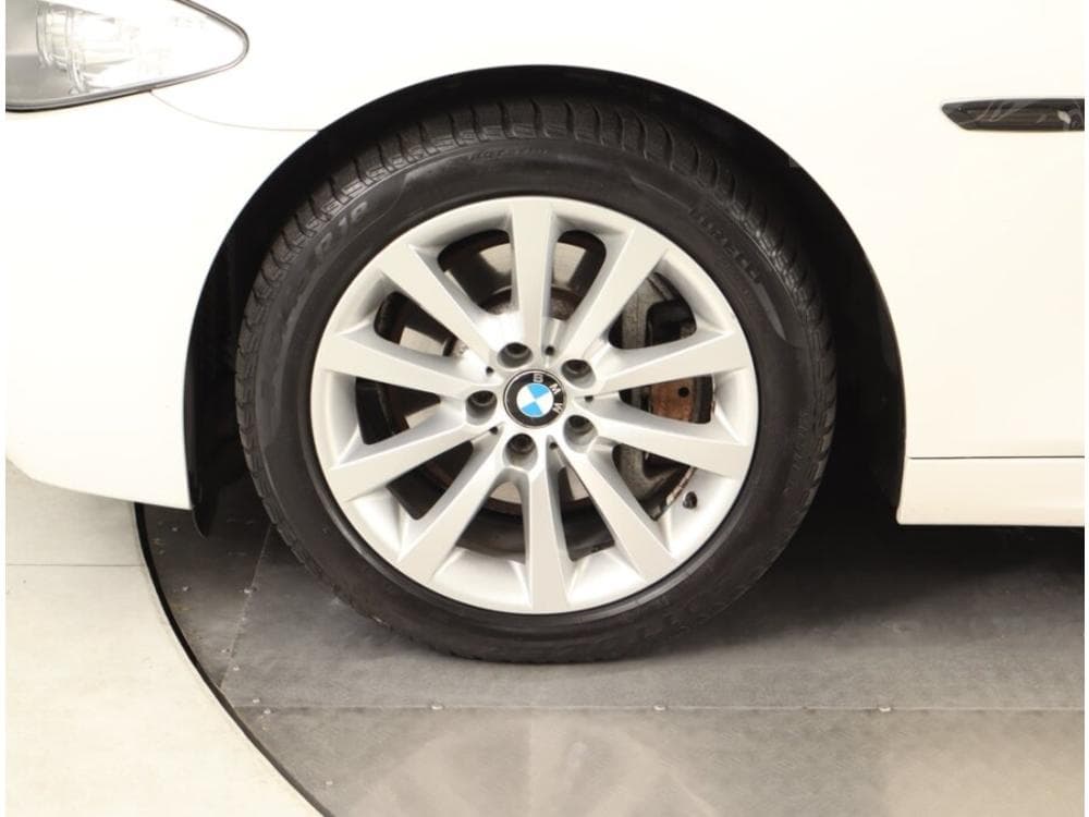 2012 BMW 5-Series - 14