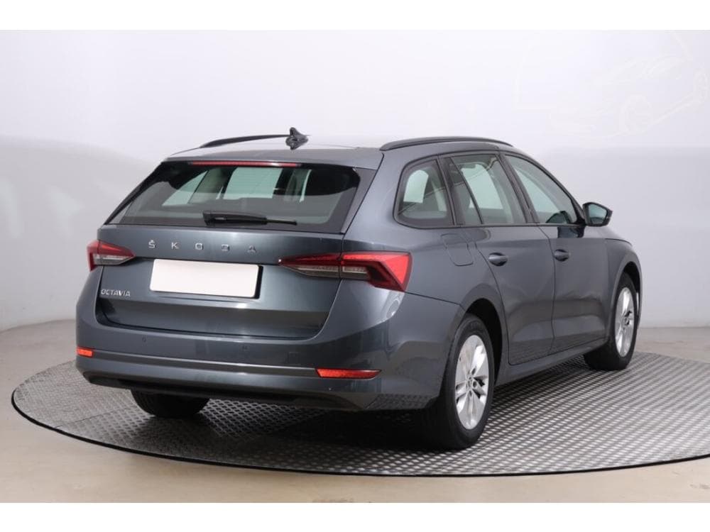 2020 Škoda OCTAVIA - 17