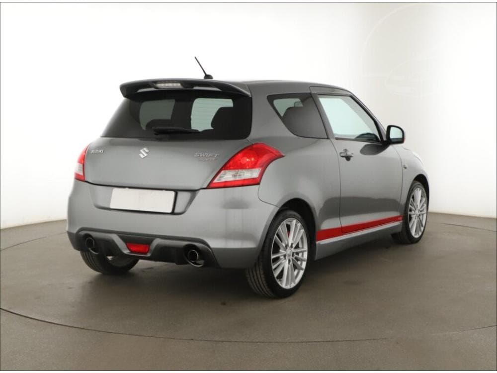 2012 Suzuki Swift - 5