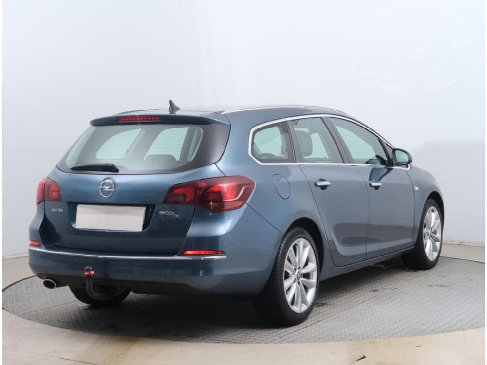 2013 Opel Astra - 5