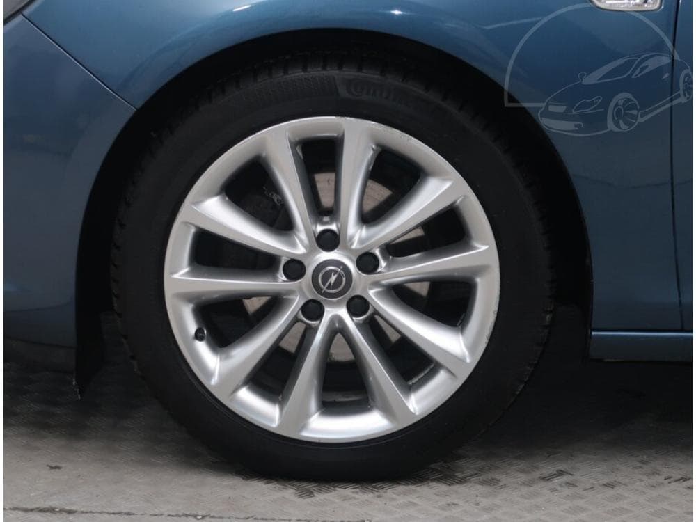 2013 Opel Astra - 14