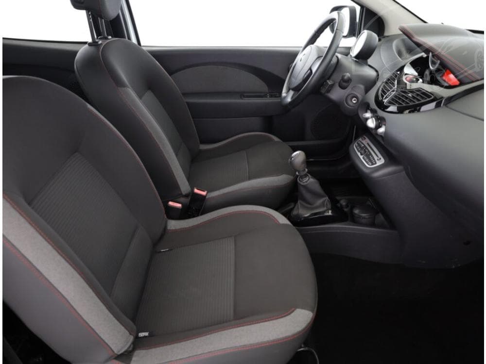 2013 Renault Twingo - 19