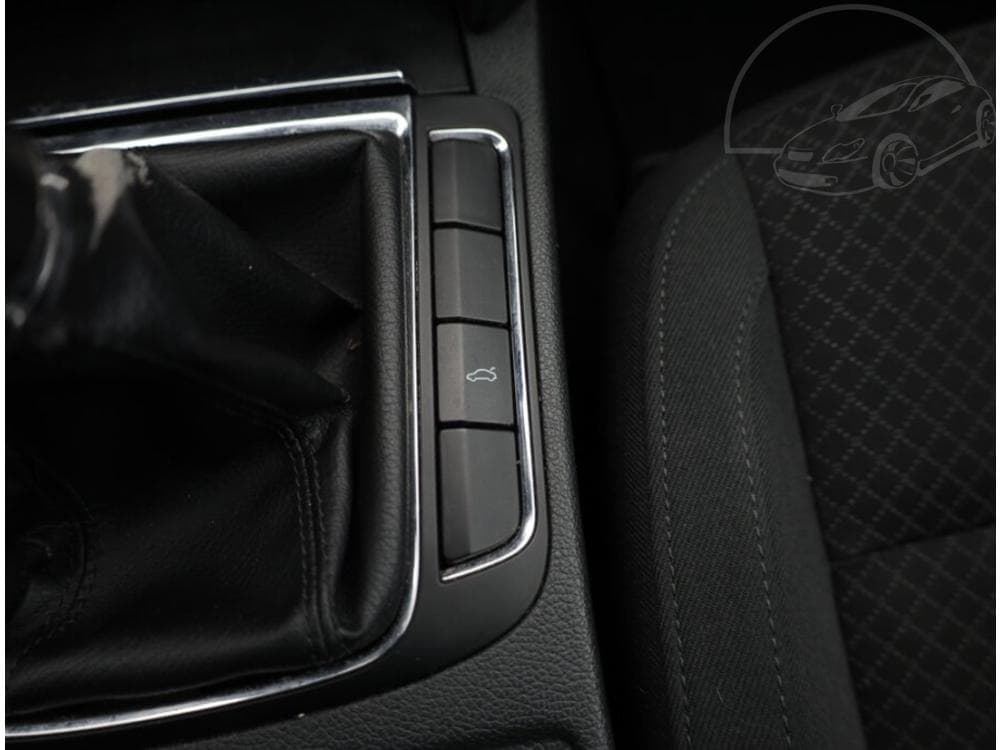 2013 Škoda SUPERB - 13
