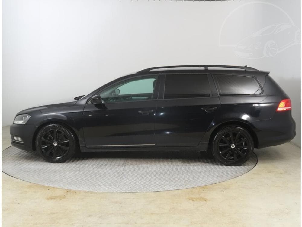 2011 Volkswagen PASSAT - 3