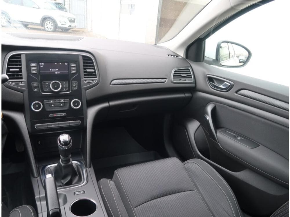 2018 Renault Megane - 8