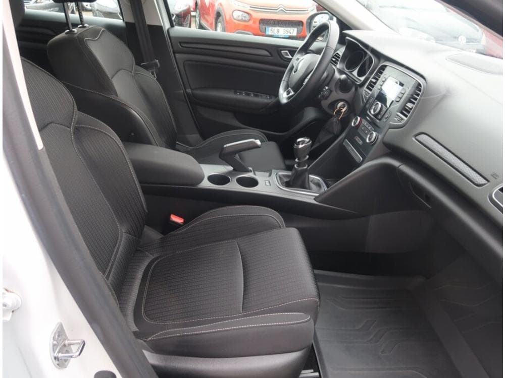 2018 Renault Megane - 9