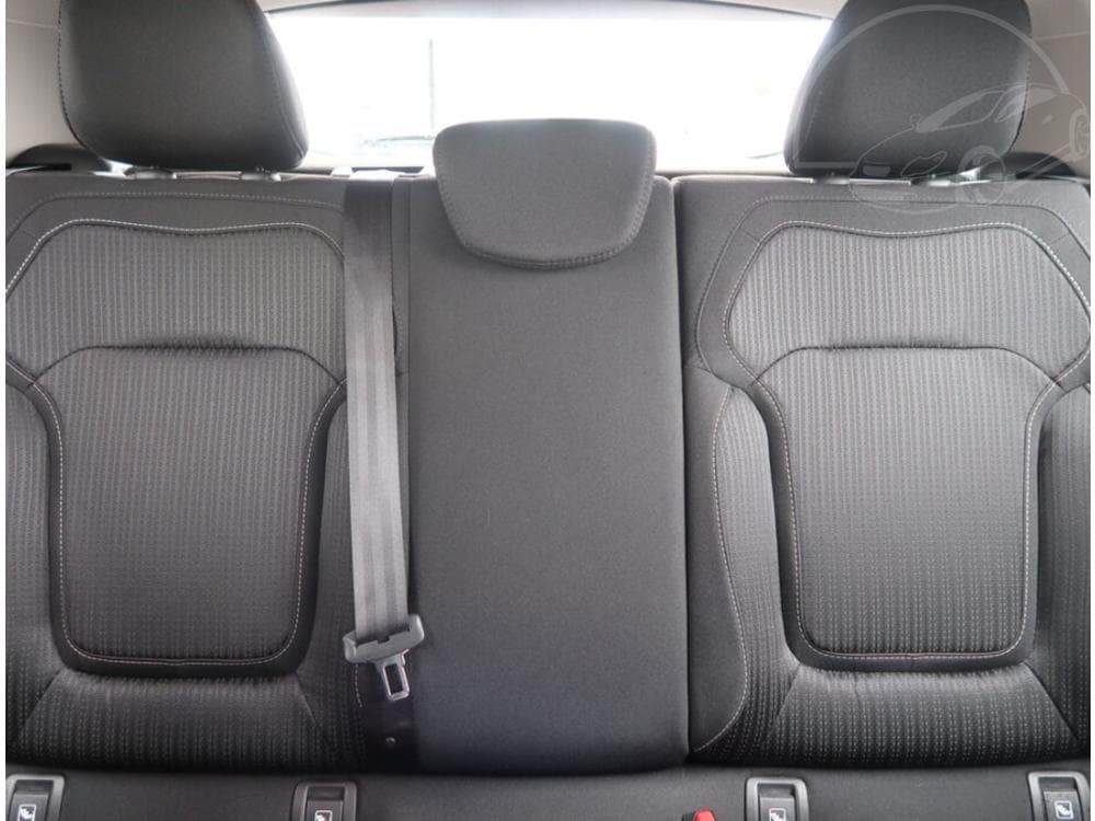 2018 Renault Megane - 10