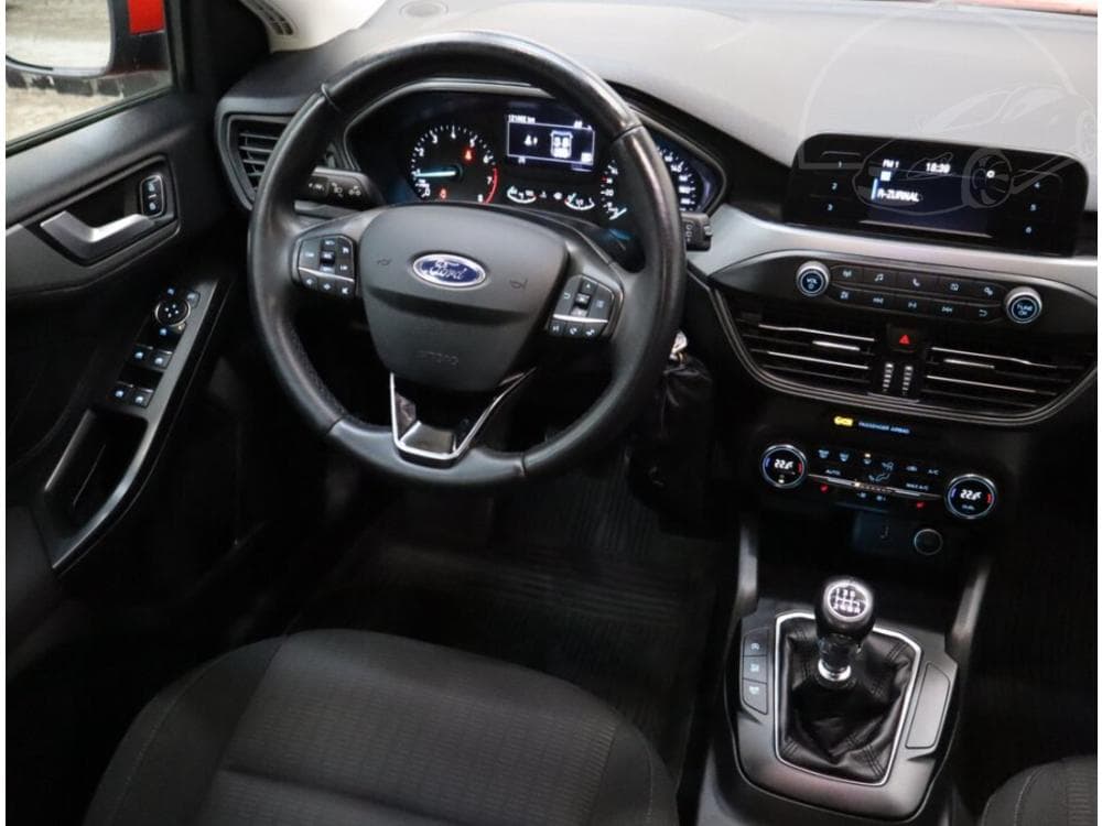 2019 Ford Focus - 19