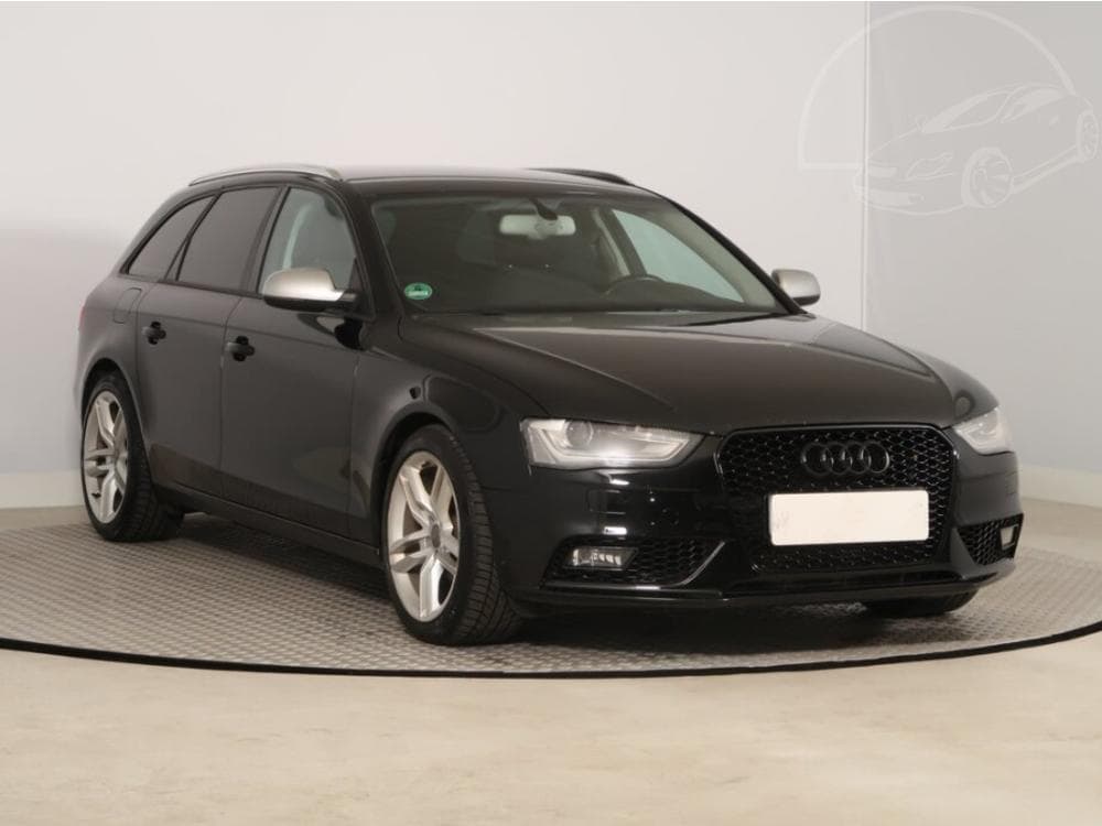 Audi A4 2.0 TDI, Xenony
