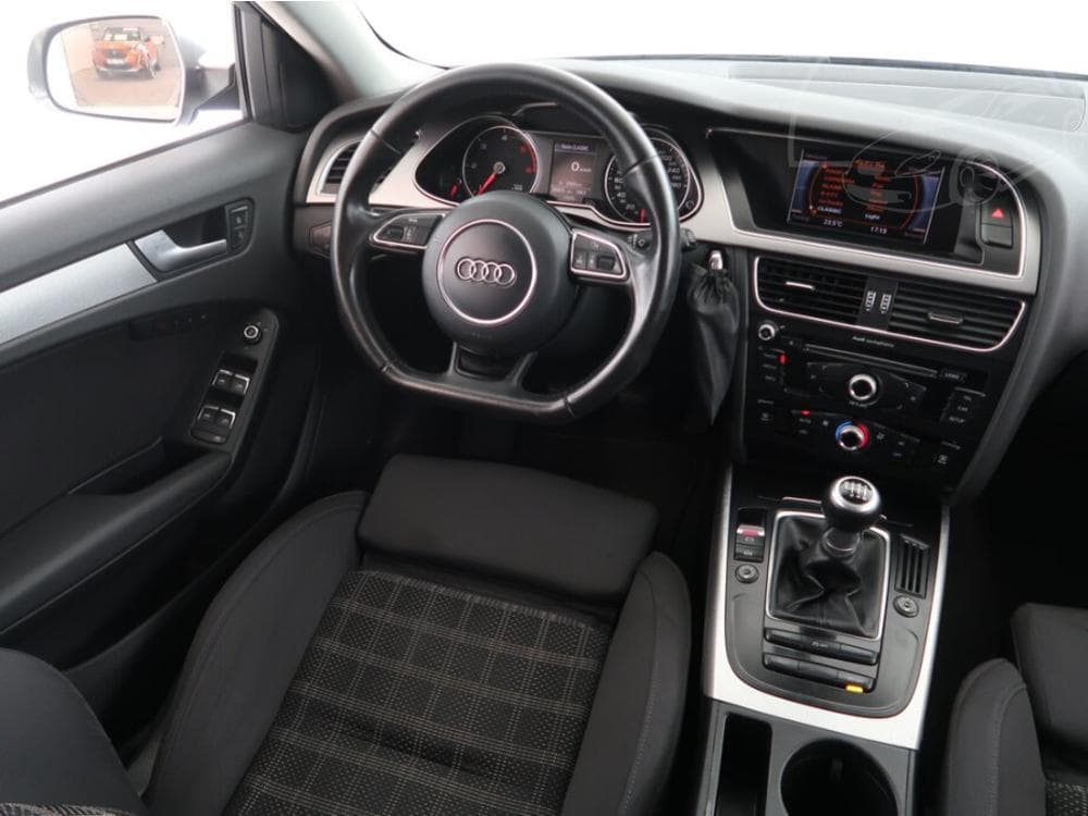2012 Audi A4 - 7