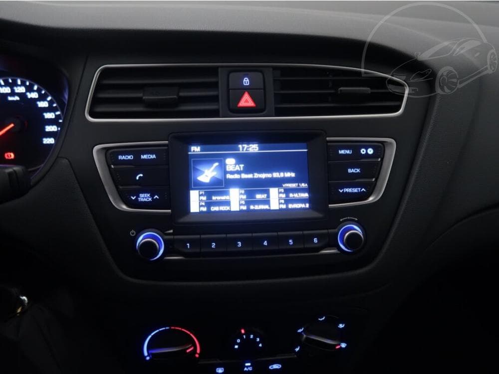 2019 Hyundai i20 - 23