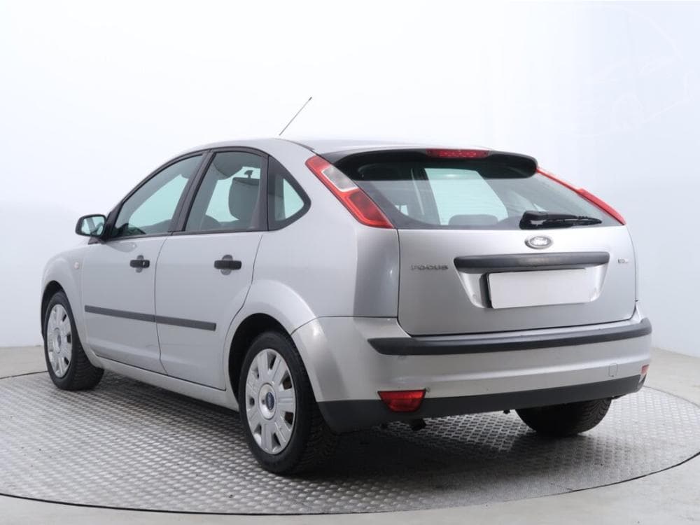 2005 Ford FOCUS - 4