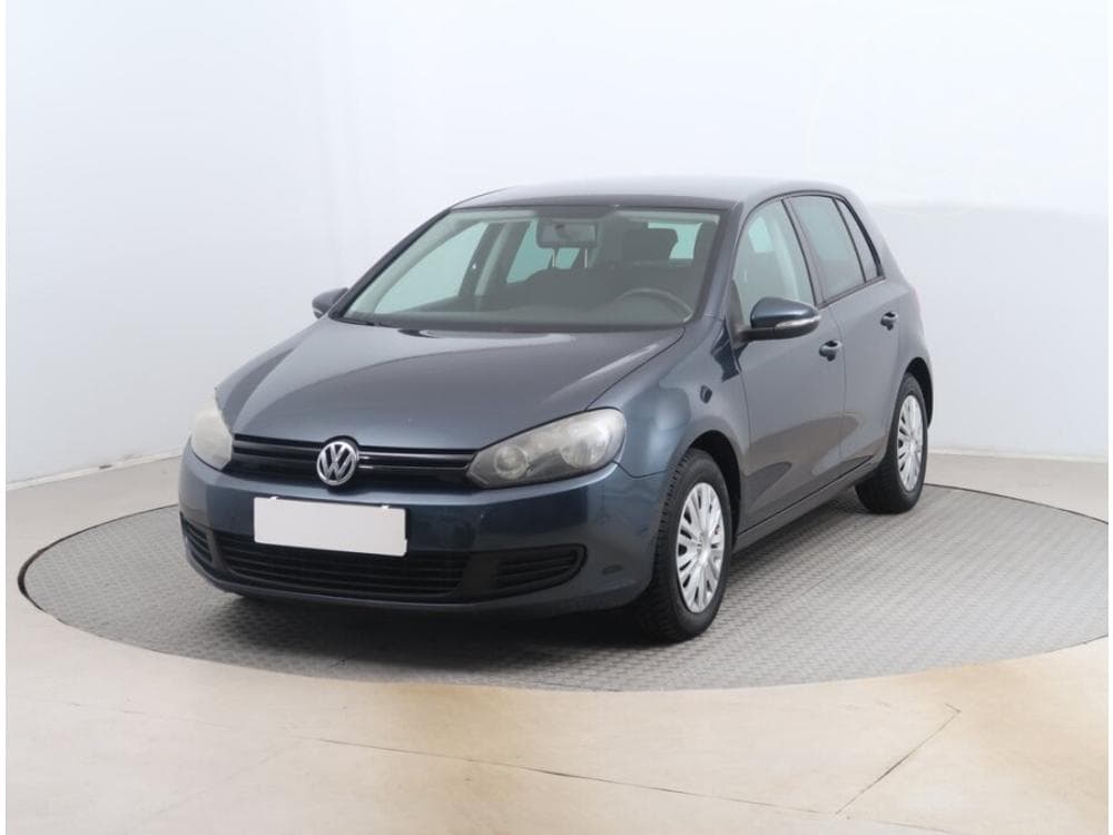 2010 Volkswagen Golf - 5