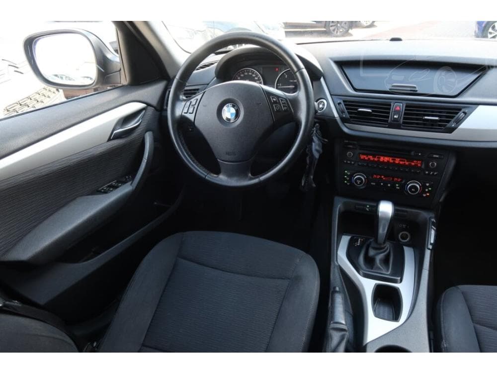 2010 BMW X1 - 7