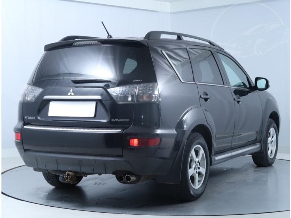 2012 Mitsubishi Outlander - 5