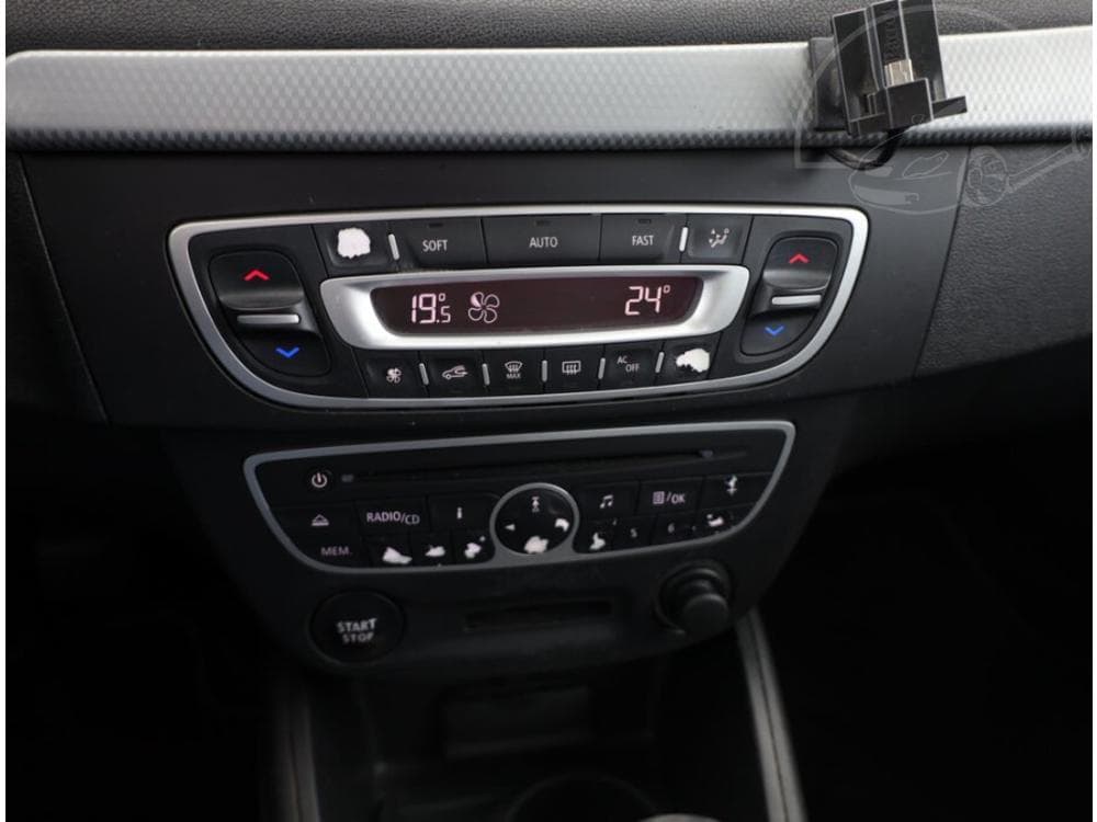 2011 Renault FLUENCE - 28
