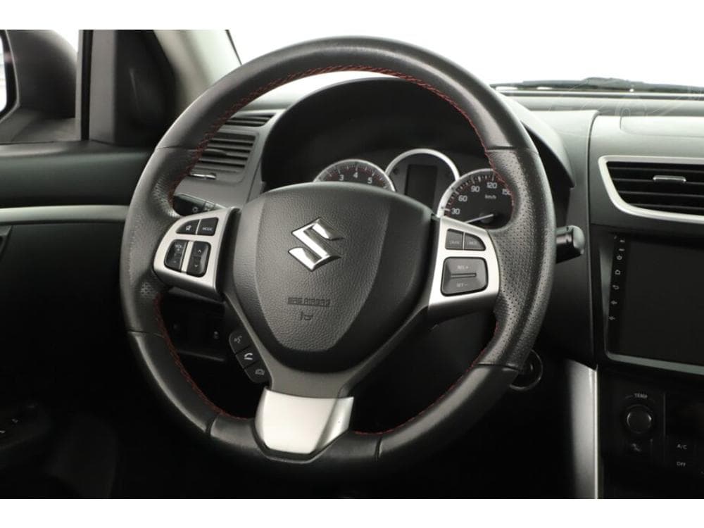 2012 Suzuki Swift - 12