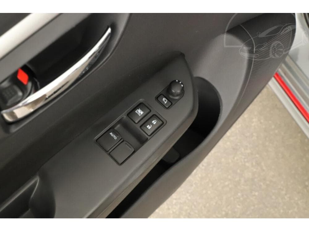 2012 Suzuki Swift - 13