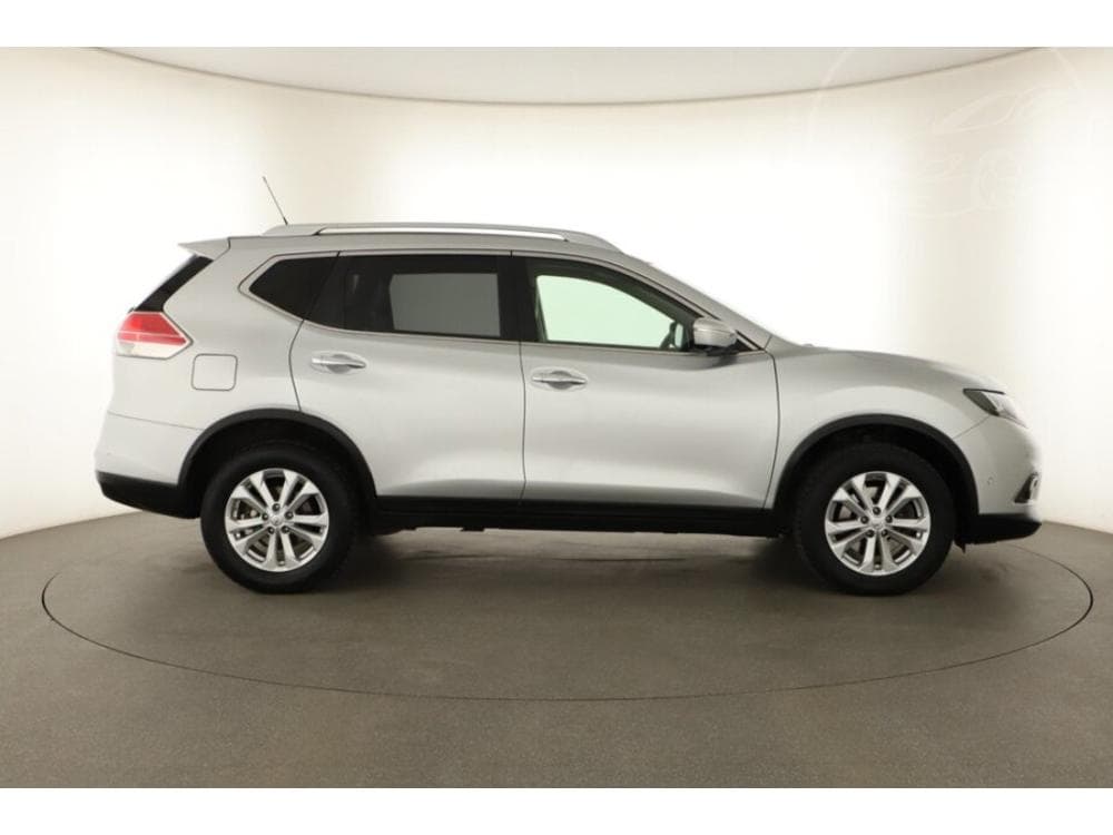 2017 Nissan X-TRAIL - 16