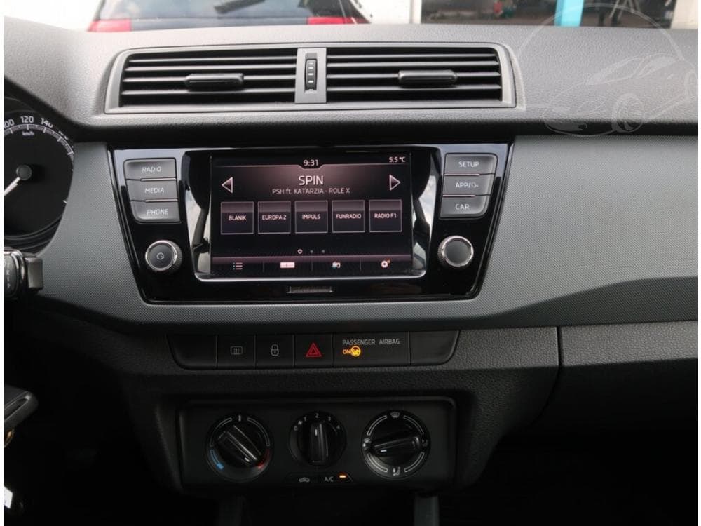 2019 Škoda FABIA - 12