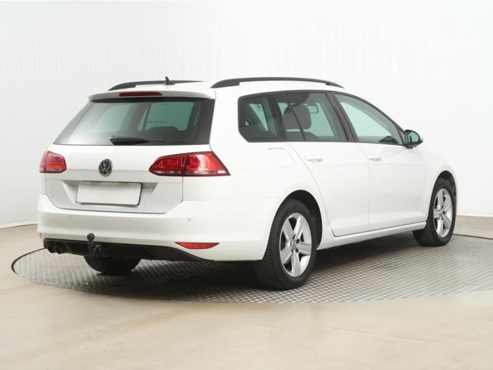 2016 Volkswagen Golf - 5