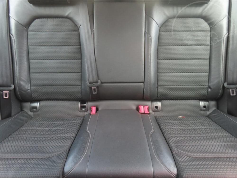 2016 Volkswagen Golf - 10