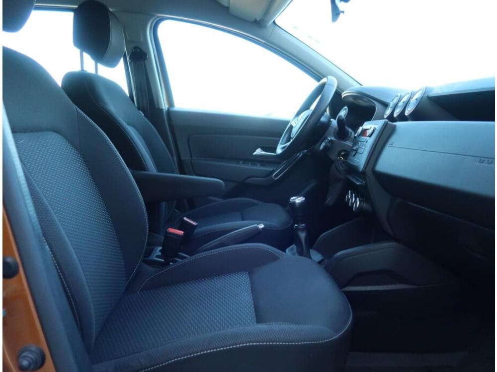 2020 Dacia Duster - 9