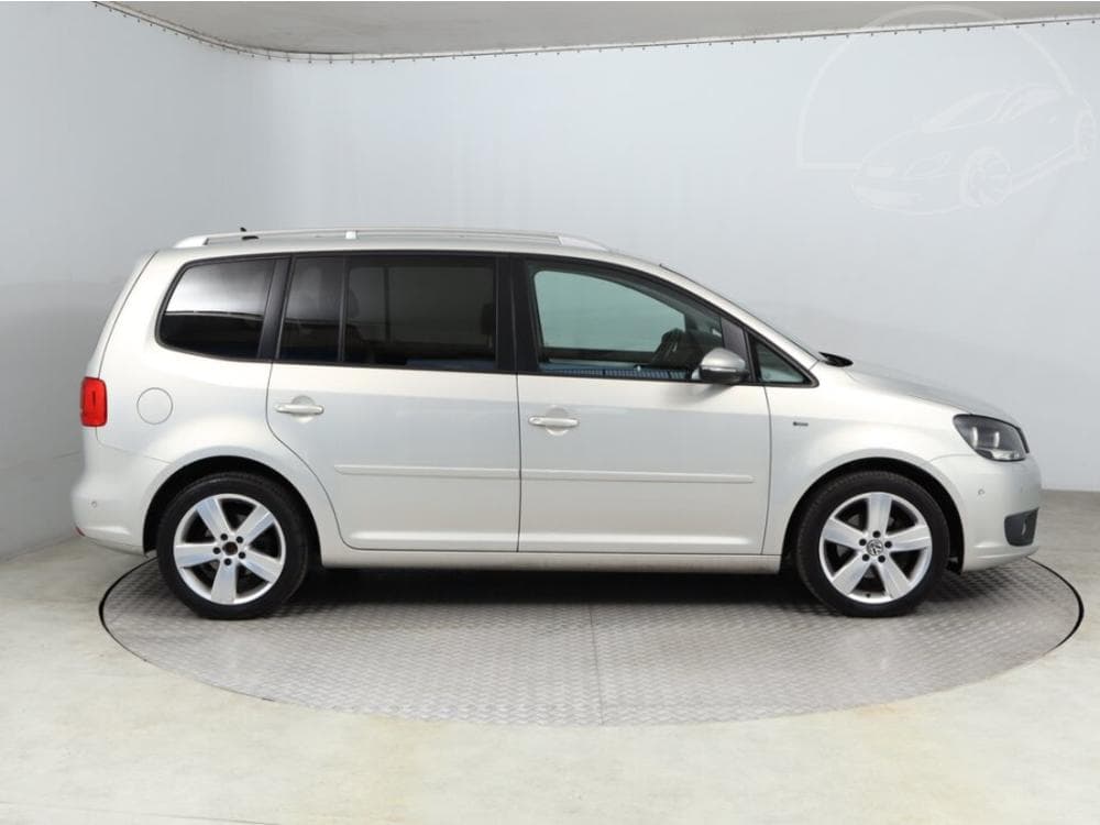 2015 Volkswagen Touran - 6