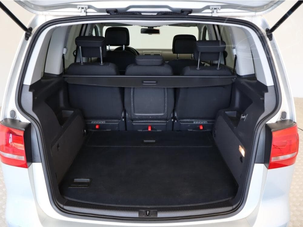 2015 Volkswagen Touran - 11