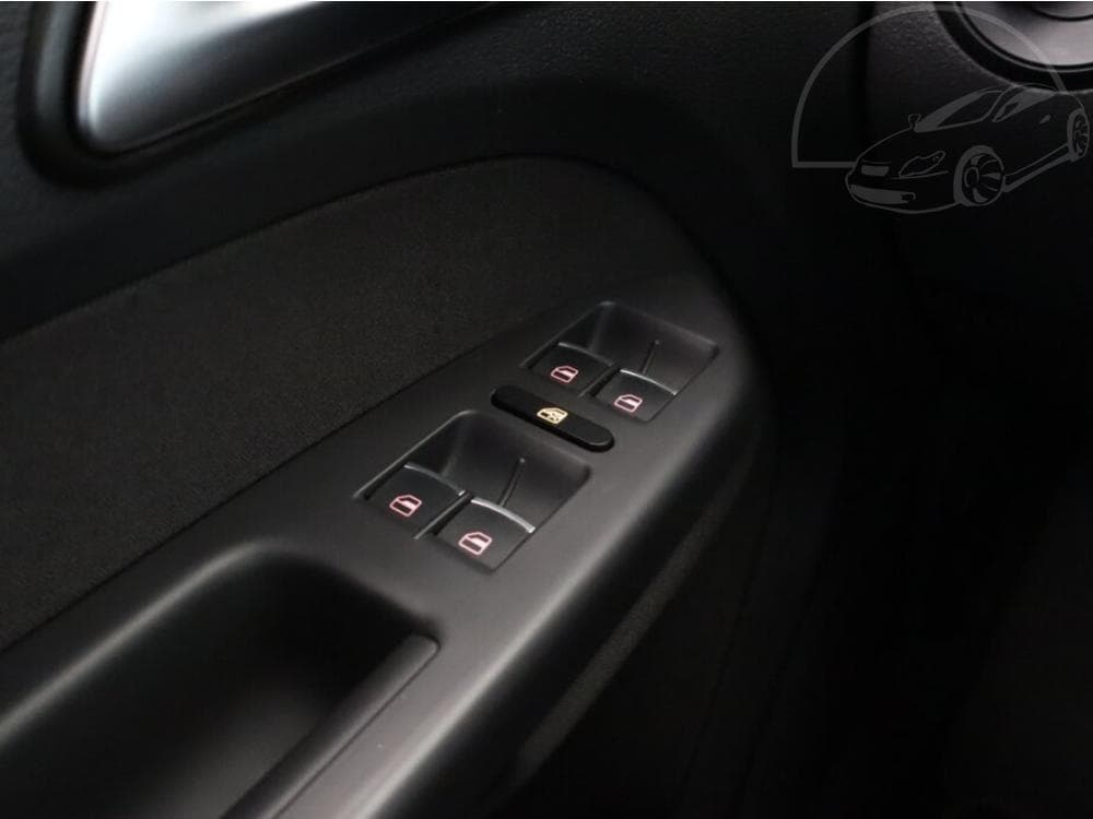 2015 Volkswagen Touran - 14