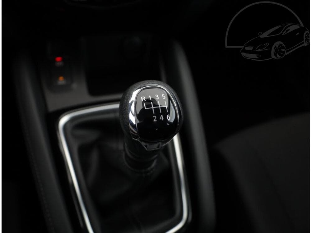 2019 Nissan Qashqai - 12