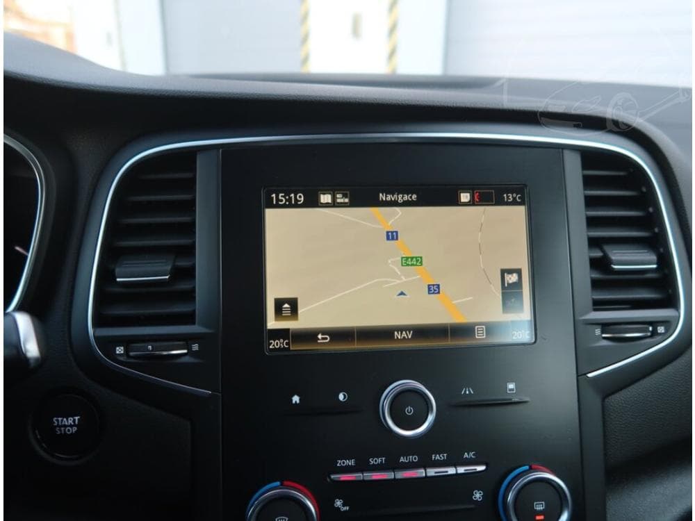 2018 Renault MEGANE - 13