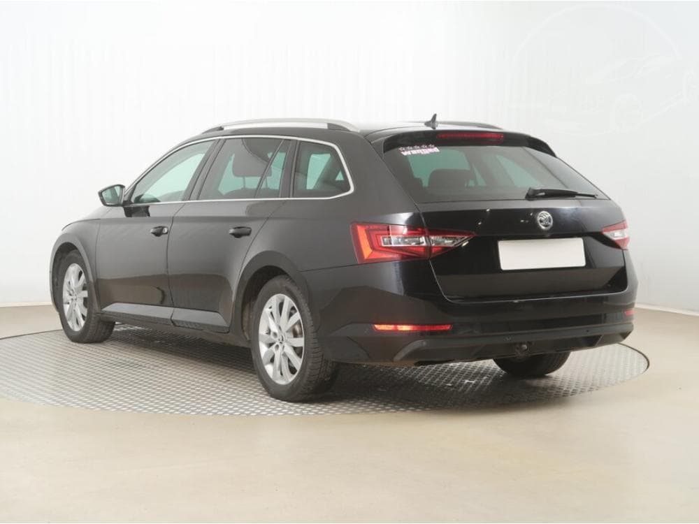 2015 Škoda SUPERB - 7
