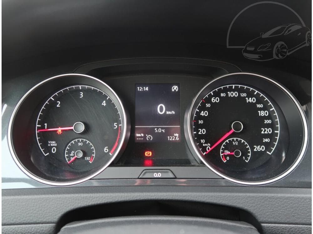 2019 Volkswagen Golf - 21