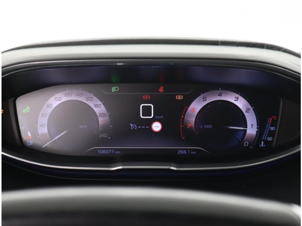 2016 Peugeot 3008 - 11