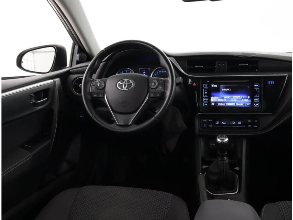 2017 Toyota COROLLA - 19