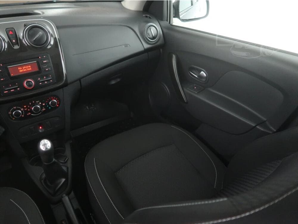 2017 Dacia LOGAN - 8