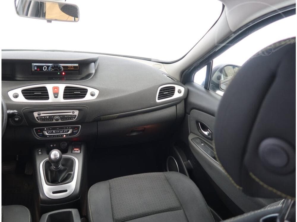 2009 Renault SCENIC - 8