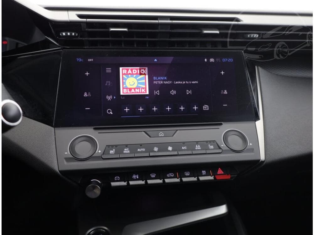 2022 Peugeot 308 - 19