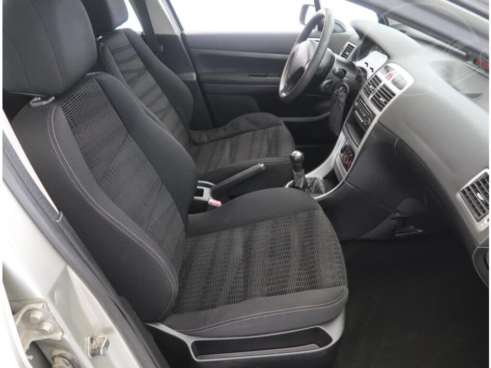 2008 Peugeot 307 - 9