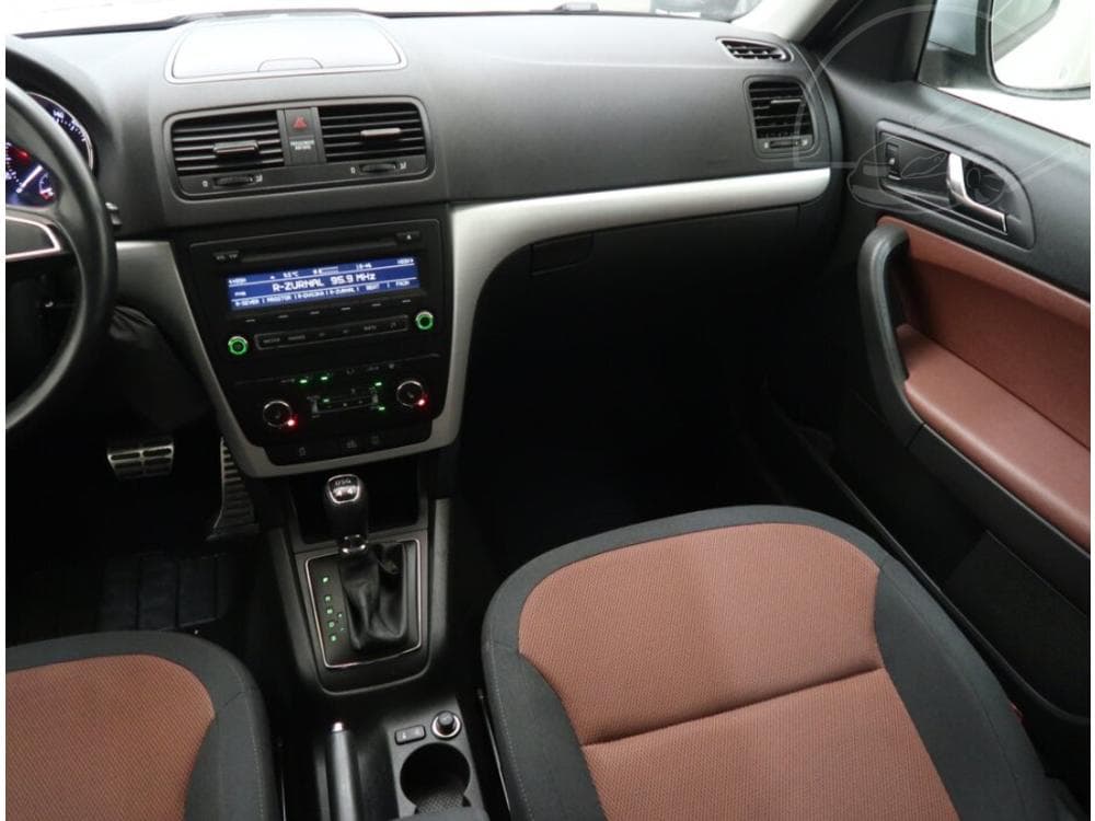 2015 Škoda YETI - 15
