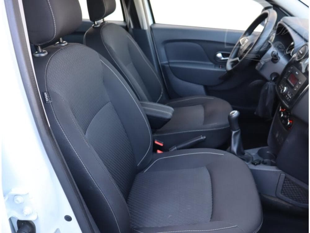 2019 Dacia LOGAN - 9